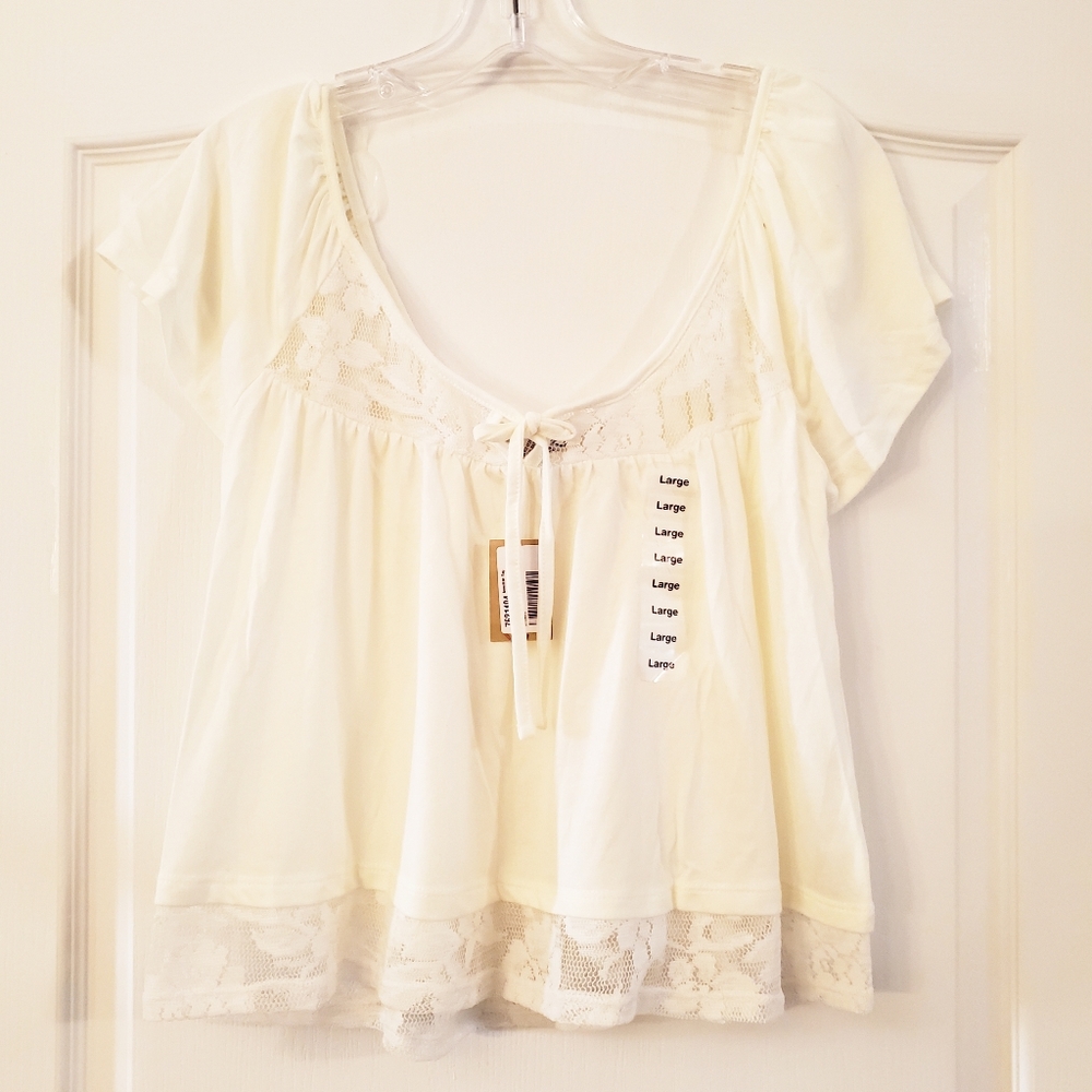 🚫SOLD🚫American Rag Short Sleeve Top Egret L NWT L - Picture 2 of 9